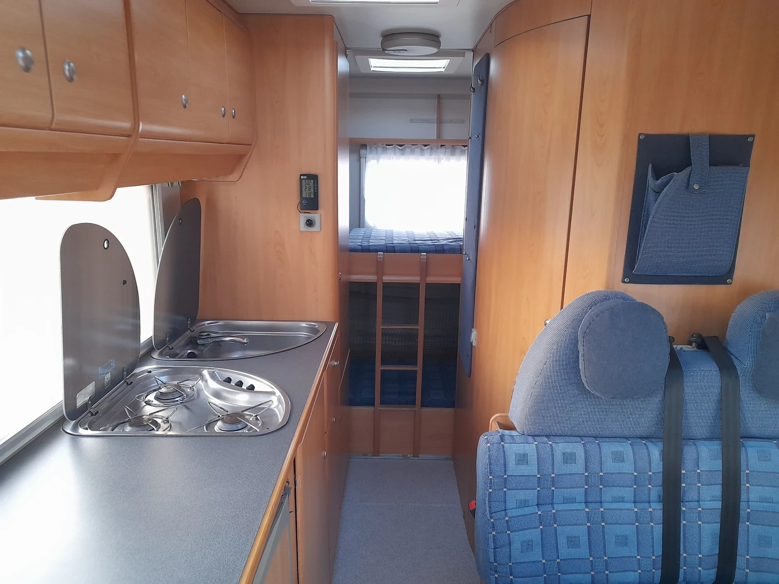 Кемпер Fiat KNAUS, снимка 10 - Каравани и кемпери - 53990313