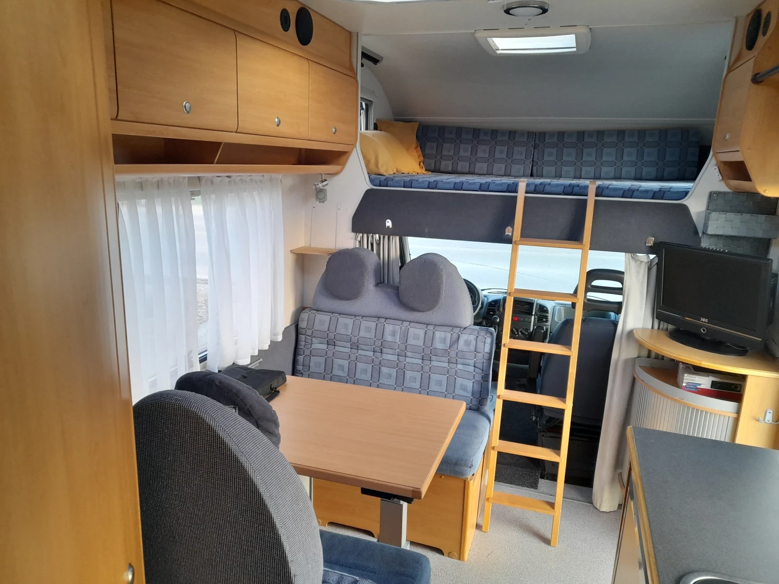 Кемпер Fiat KNAUS, снимка 9 - Каравани и кемпери - 53990313