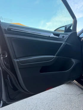 VW Golf 1.6 TDI R-line, снимка 10