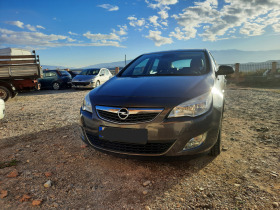 Opel Astra 1.7CDTI, снимка 6 - Автомобили и джипове - 44500342