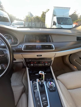 BMW 5 Gran Turismo 530, снимка 12