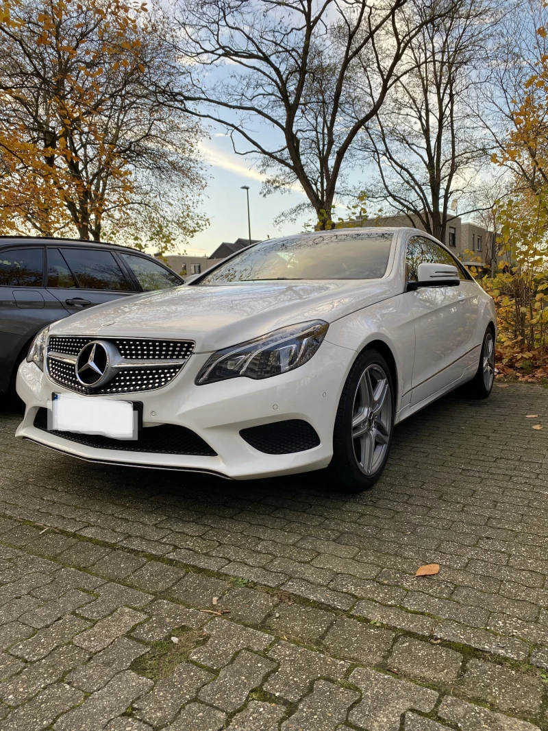 Mercedes-Benz E 220, снимка 1 - Автомобили и джипове - 48703821