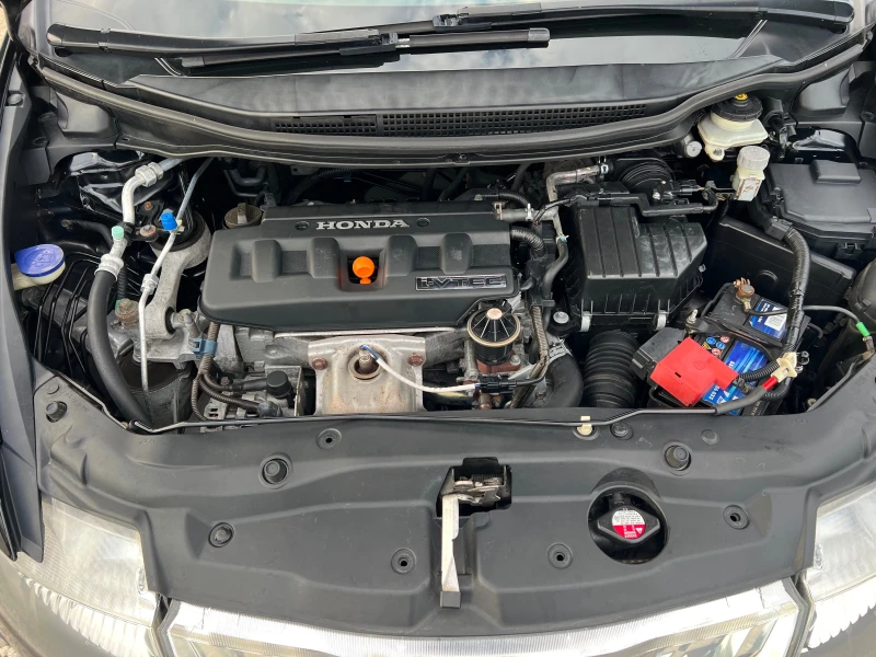 Honda Civic 1.8i V-tec/140p.s., снимка 16 - Автомобили и джипове - 51728224