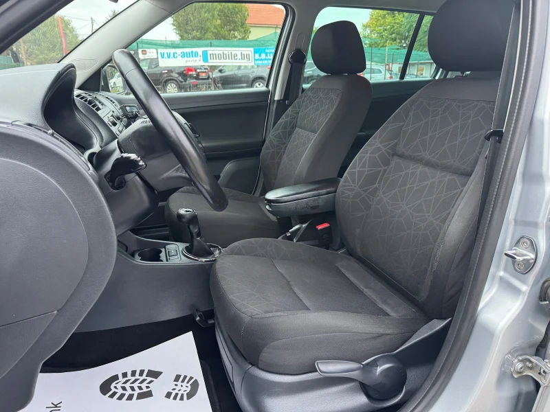 Skoda Fabia 1.6TDi FaceLift , снимка 10 - Автомобили и джипове - 51968012