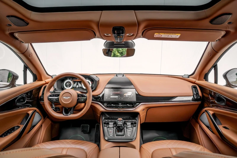 Aston Martin DBX 707* MY25* PERFORMANCE* CARBON* LIMITED * ГАРАНЦИЯ, снимка 13 - Автомобили и джипове - 52057655