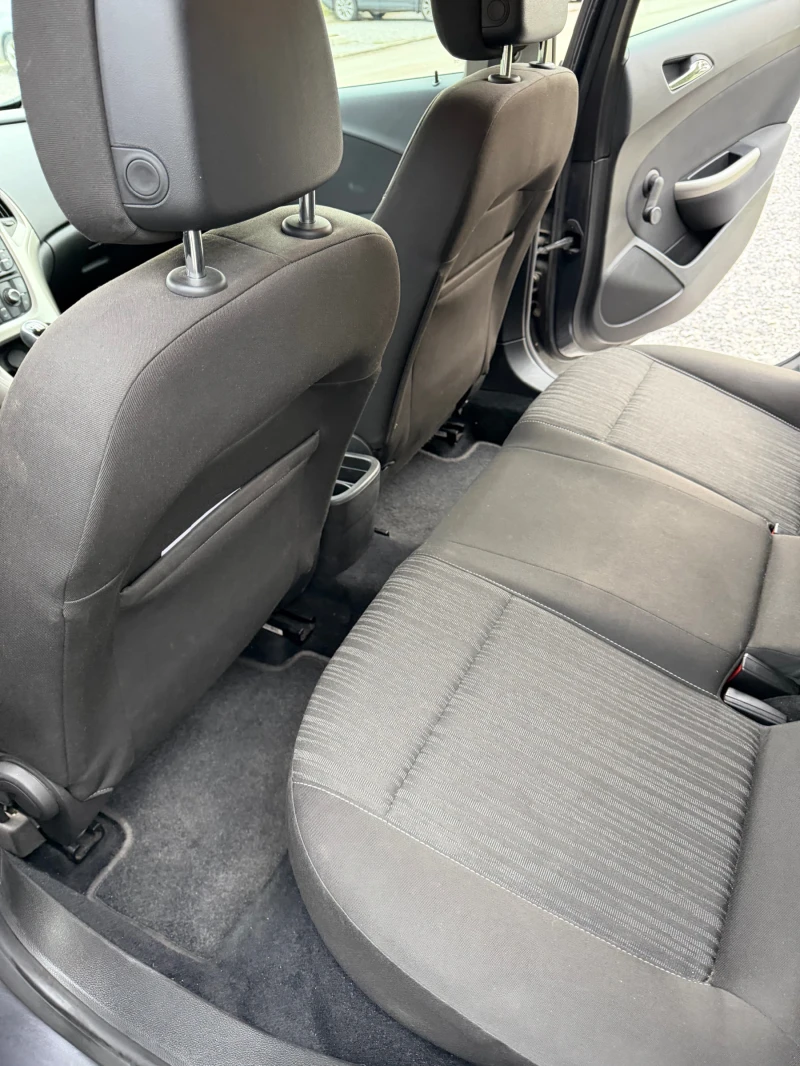 Opel Astra CDTI, снимка 9 - Автомобили и джипове - 52728937