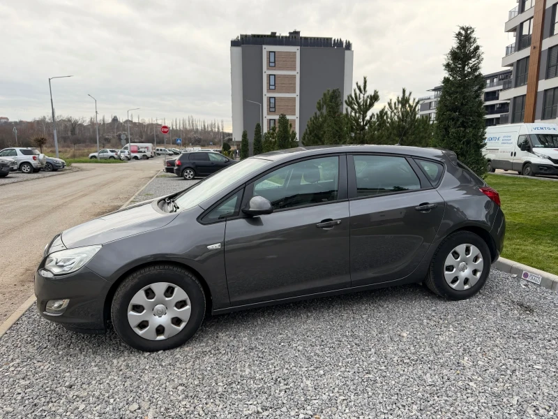 Opel Astra CDTI, снимка 4 - Автомобили и джипове - 52728937