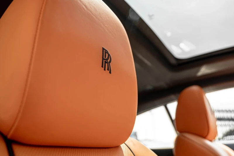 Rolls-Royce Wraith CARFAX* АВТОФИНАНСИРАНЕ* БЕЗ ПЪРВОНАЧАЛНА ВНОСКА* , снимка 12 - Автомобили и джипове - 52901754