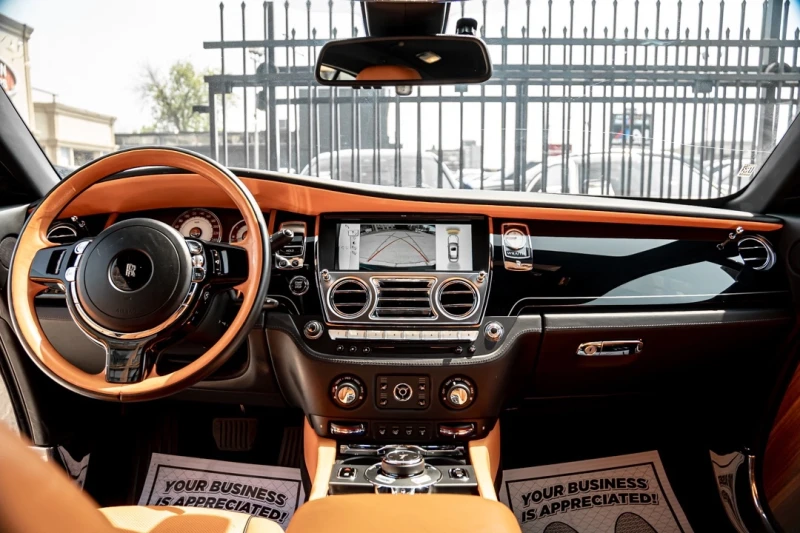 Rolls-Royce Wraith CARFAX* АВТОФИНАНСИРАНЕ* БЕЗ ПЪРВОНАЧАЛНА ВНОСКА* , снимка 11 - Автомобили и джипове - 52901754