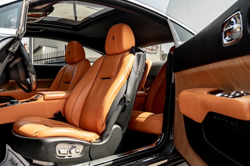 Rolls-Royce Wraith CARFAX* АВТОФИНАНСИРАНЕ* БЕЗ ПЪРВОНАЧАЛНА ВНОСКА* , снимка 6 - Автомобили и джипове - 52901754