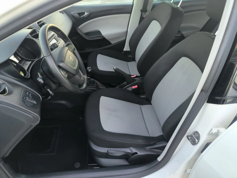 Seat Ibiza 1.6d-Euro-5B-90k.s., снимка 15 - Автомобили и джипове - 52935137
