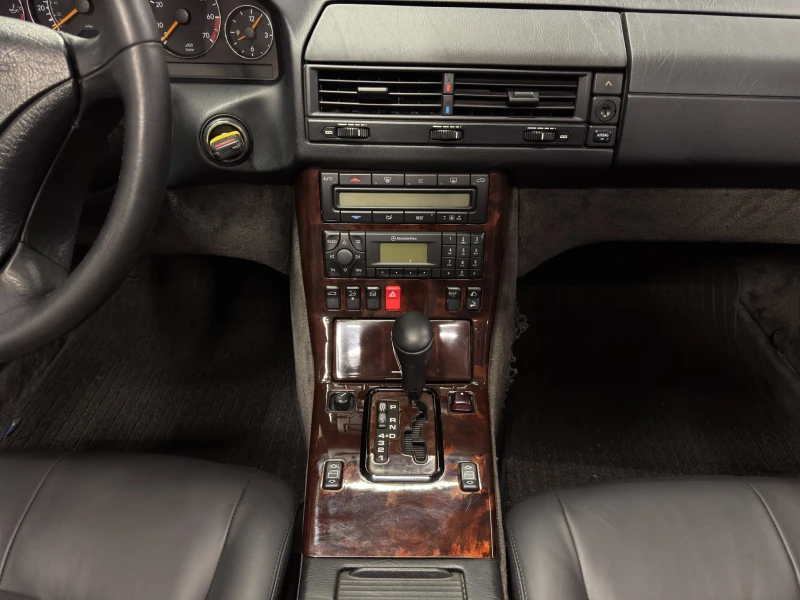 Mercedes-Benz SL 500, снимка 11 - Автомобили и джипове - 52989553