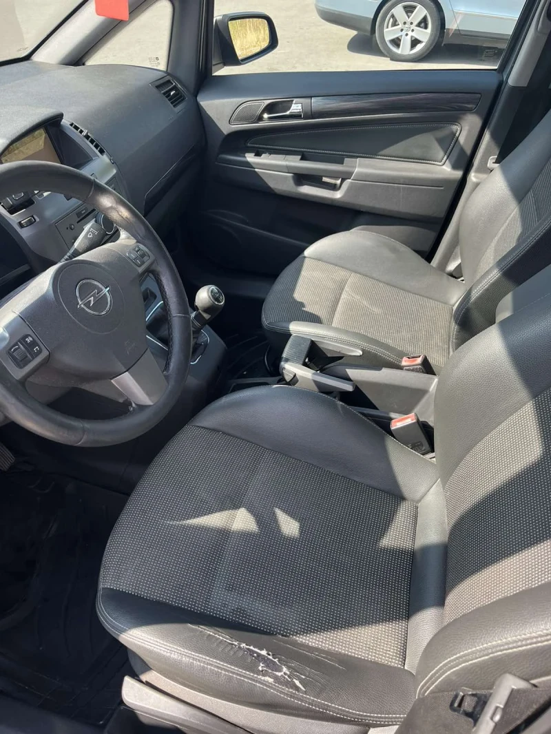 Opel Zafira, снимка 8 - Автомобили и джипове - 53055703