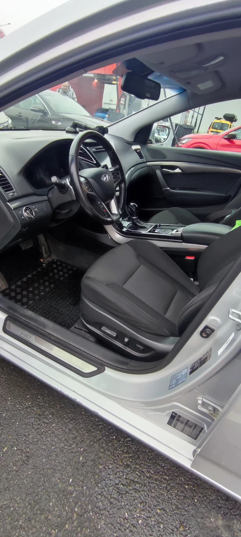 Hyundai I40 1.7 CRDi 136к.с АВТОМАТ/теглич, снимка 10 - Автомобили и джипове - 53079595