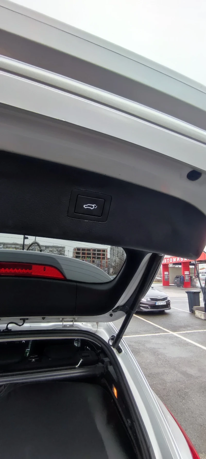 Hyundai I40 1.7 CRDi 136к.с АВТОМАТ/теглич, снимка 15 - Автомобили и джипове - 53079595