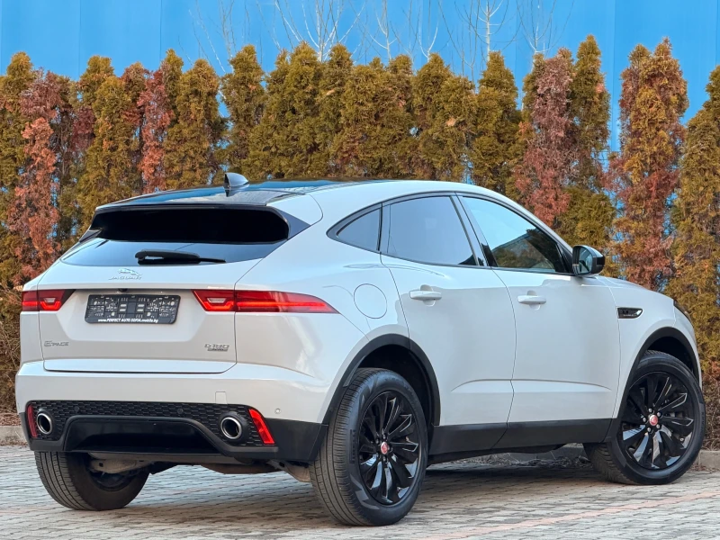 Jaguar E-pace S-DAYNAMIC-КОЖА-ПОДГРЕВ-HEAD UP-ПРОЖЕКЦИЯ-ЦВ-НАРДО, снимка 5 - Автомобили и джипове - 53216655