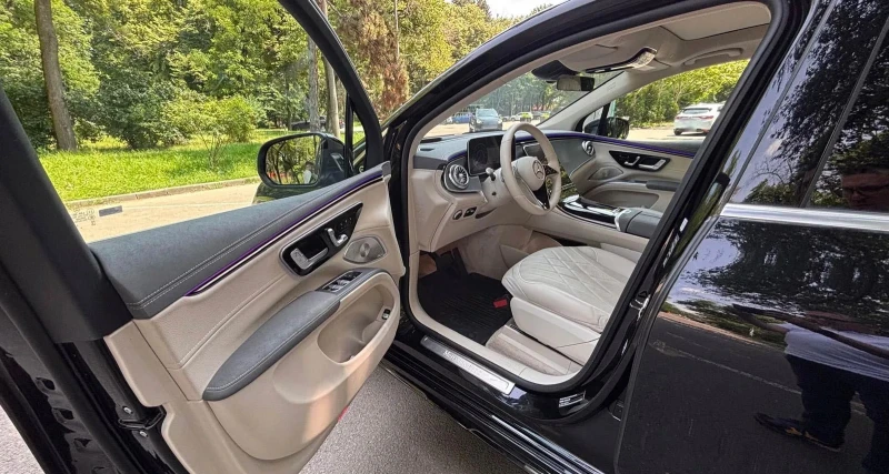 Mercedes-Benz EQS 450 SUV 4Matic AMG Line, снимка 5 - Автомобили и джипове - 53411605