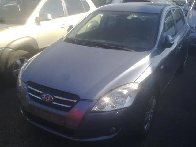 Kia Ceed 1.6 CRDi, снимка 1 - Автомобили и джипове - 48320308