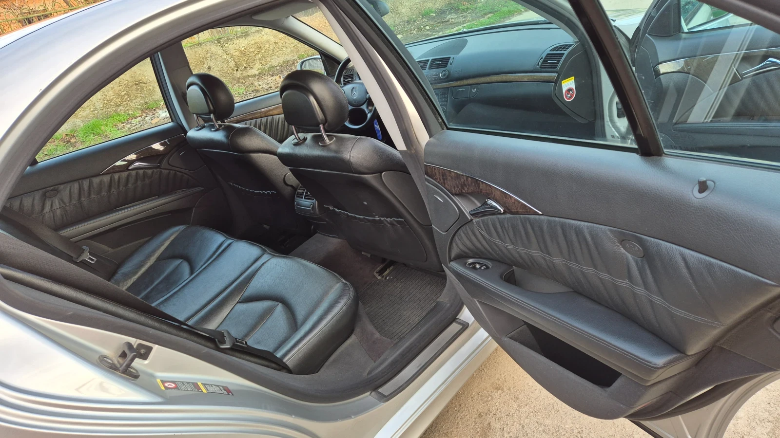 Mercedes-Benz E 320  - изображение 6