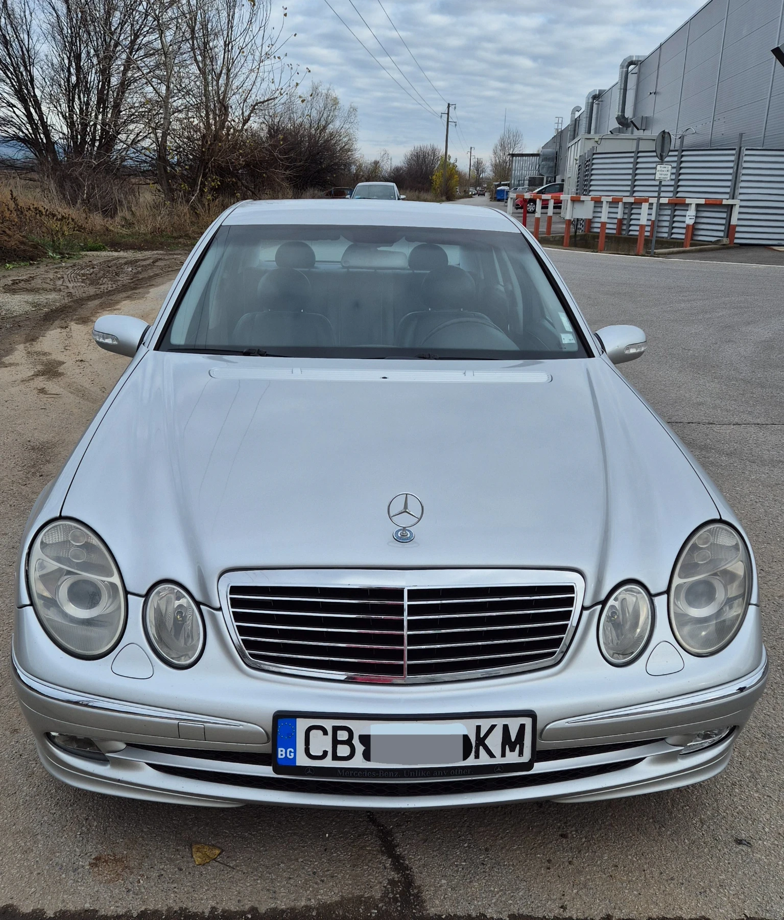 Mercedes-Benz E 320  - изображение 5