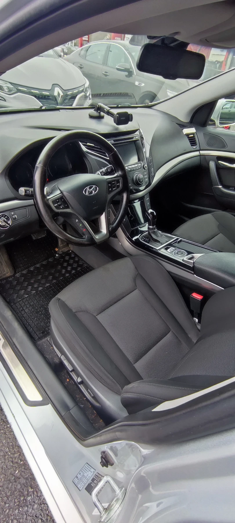 Hyundai I40 1.7 CRDi 136к.с АВТОМАТ/теглич - изображение 9