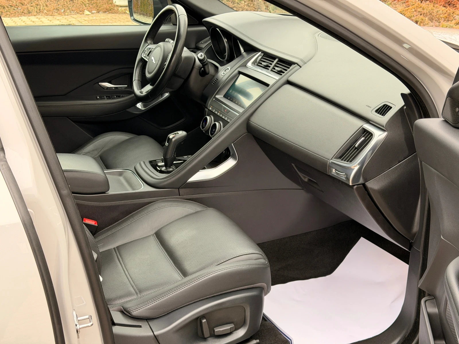 Jaguar E-pace S-LINE-����-�������-HEAD UP-���������-KA�� ���-��� | Mobile.bg � ����������� 14