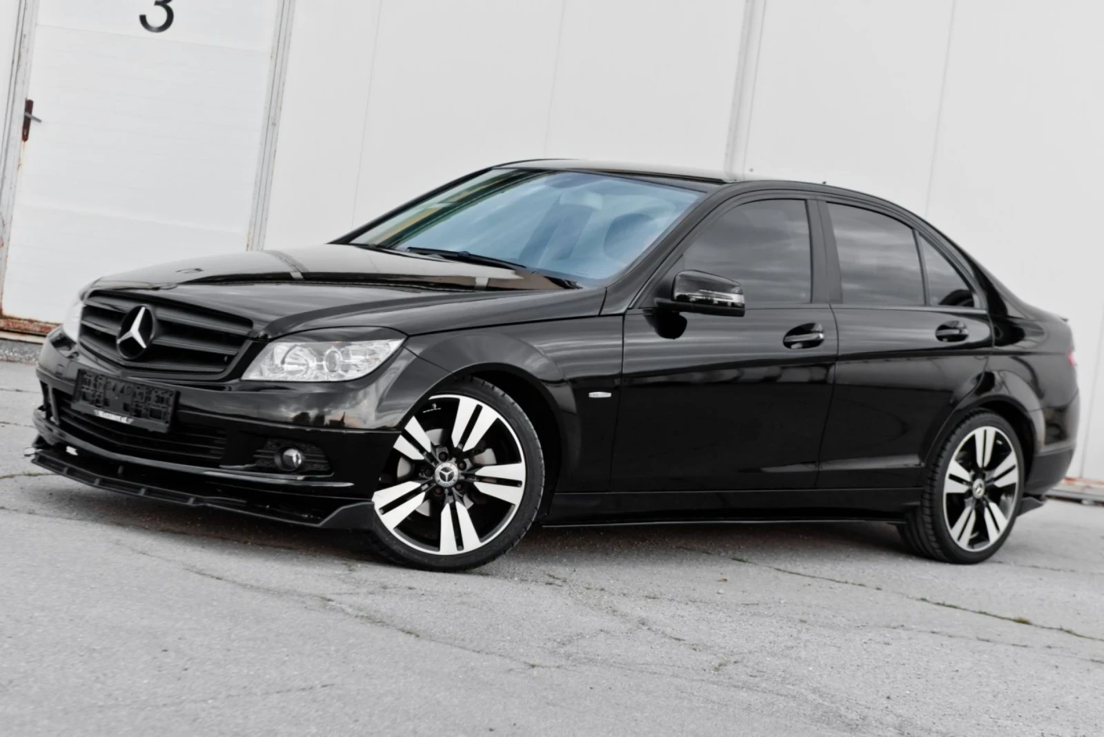 Mercedes-Benz C 220 Sport edition , снимка 2 - Автомобили и джипове - 54745623