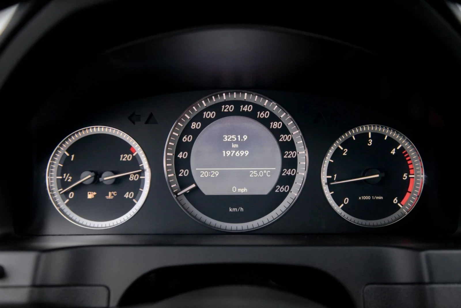 Mercedes-Benz C 220 Sport edition , снимка 17 - Автомобили и джипове - 54745623