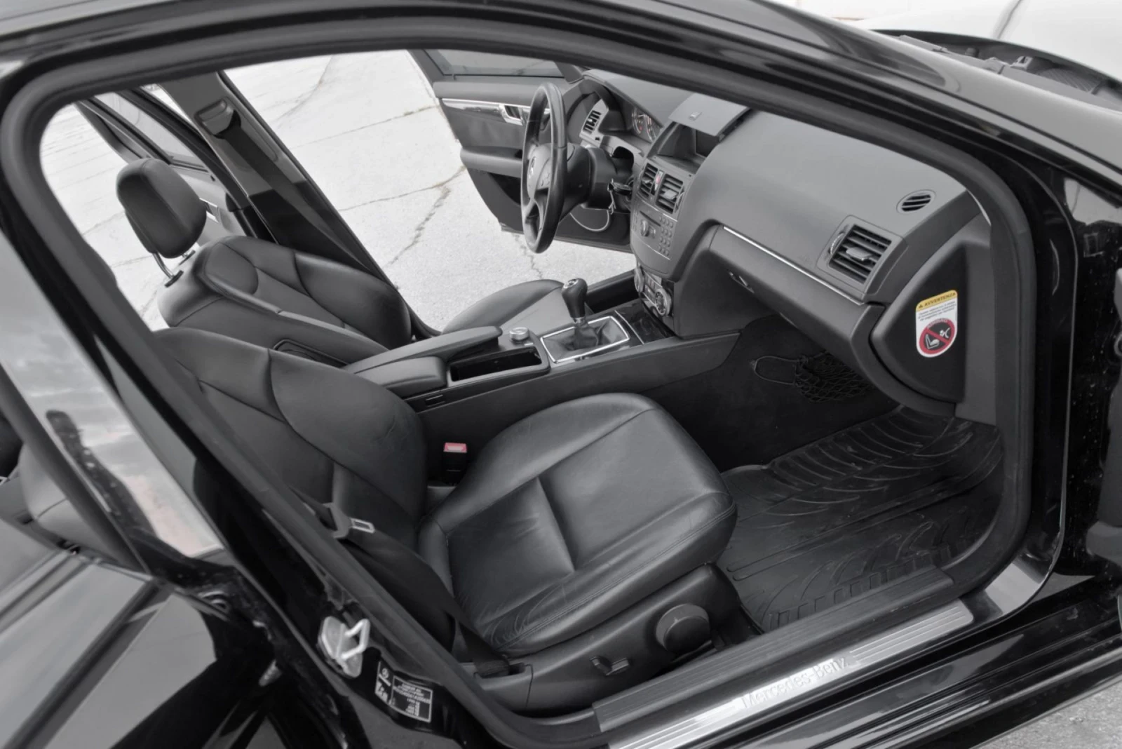 Mercedes-Benz C 220 Sport edition , снимка 9 - Автомобили и джипове - 54745623