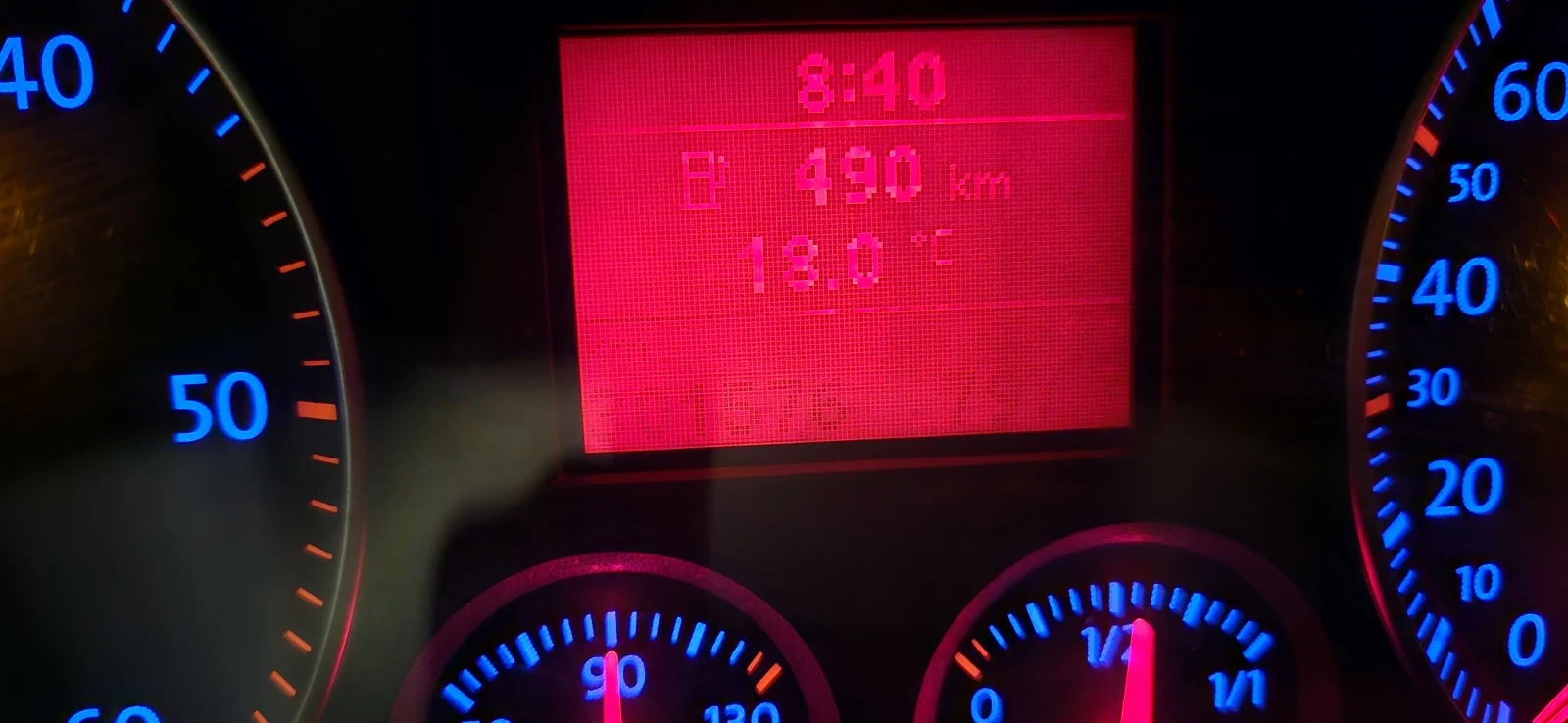 VW Golf 1.9 TDI, снимка 4 - Автомобили и джипове - 54864647