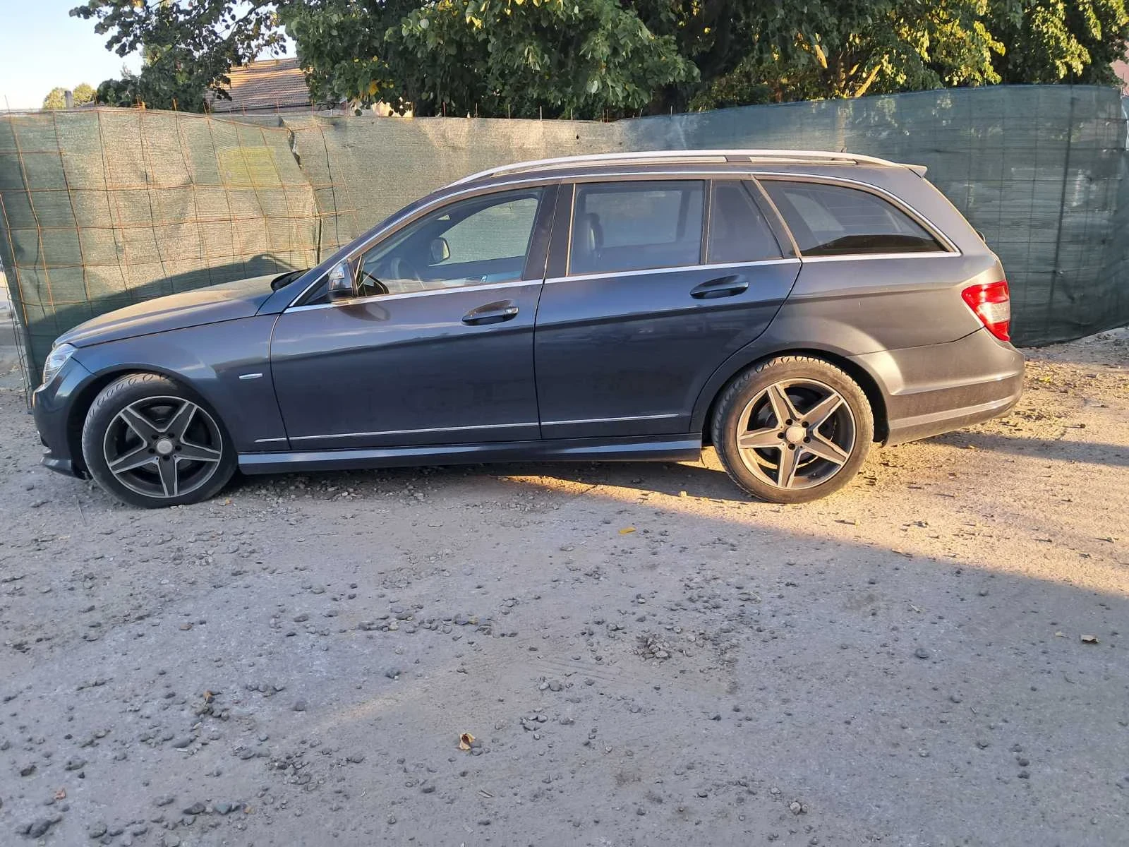 Mercedes-Benz C 320, снимка 5 - Автомобили и джипове - 54939178