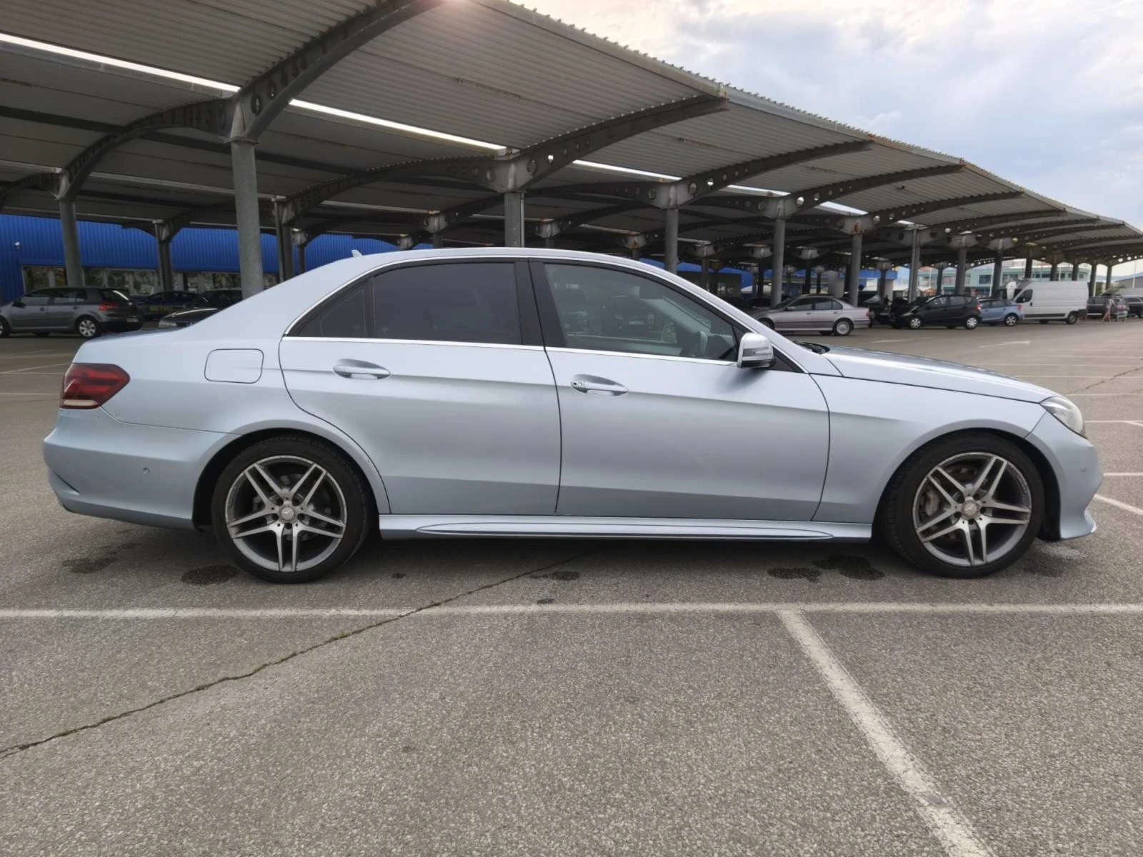 Mercedes-Benz E 350 AMG, снимка 6 - Автомобили и джипове - 54963527