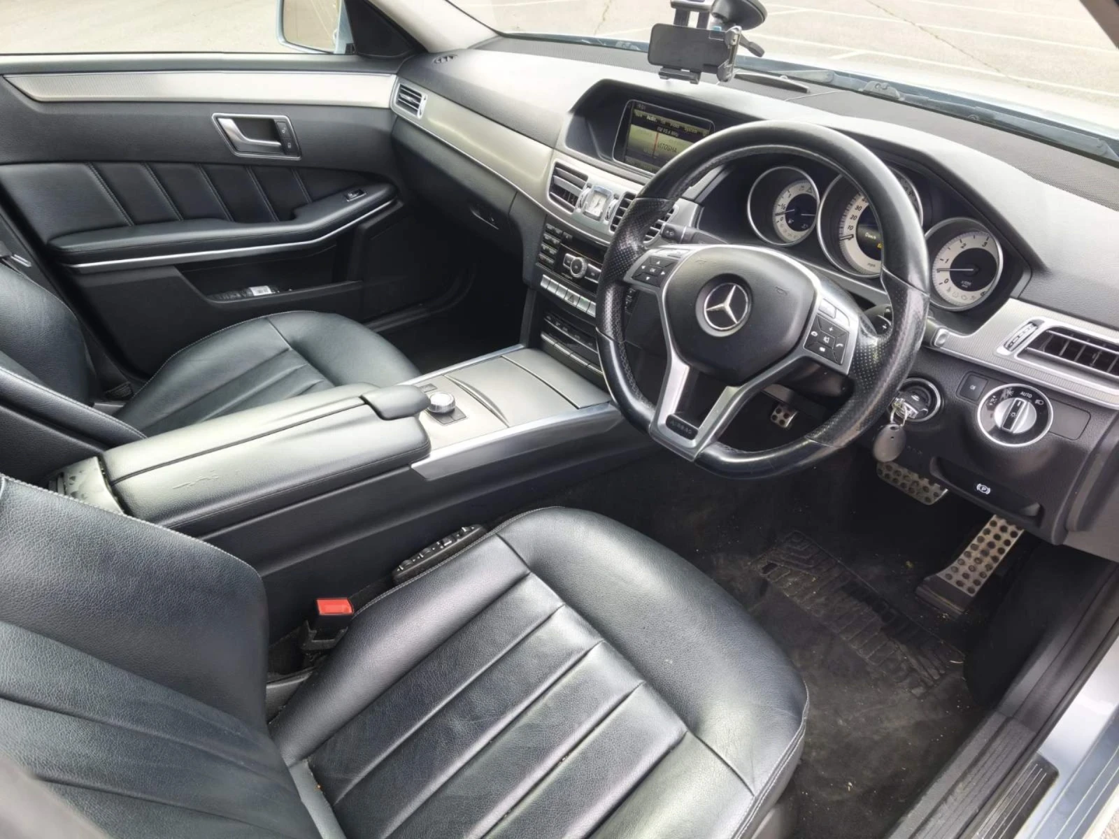 Mercedes-Benz E 350 AMG, снимка 8 - Автомобили и джипове - 54963527