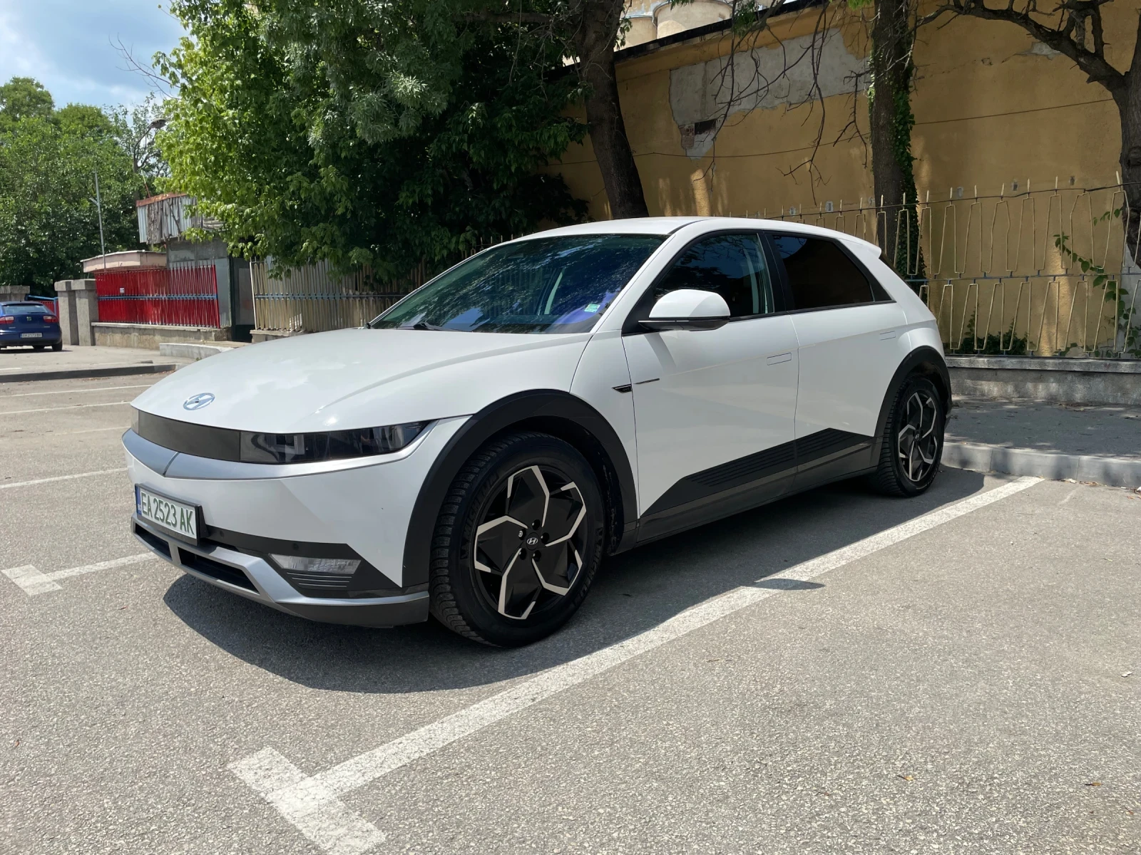 Hyundai Ioniq 5 RWD 72.6kw long range 218 hp
