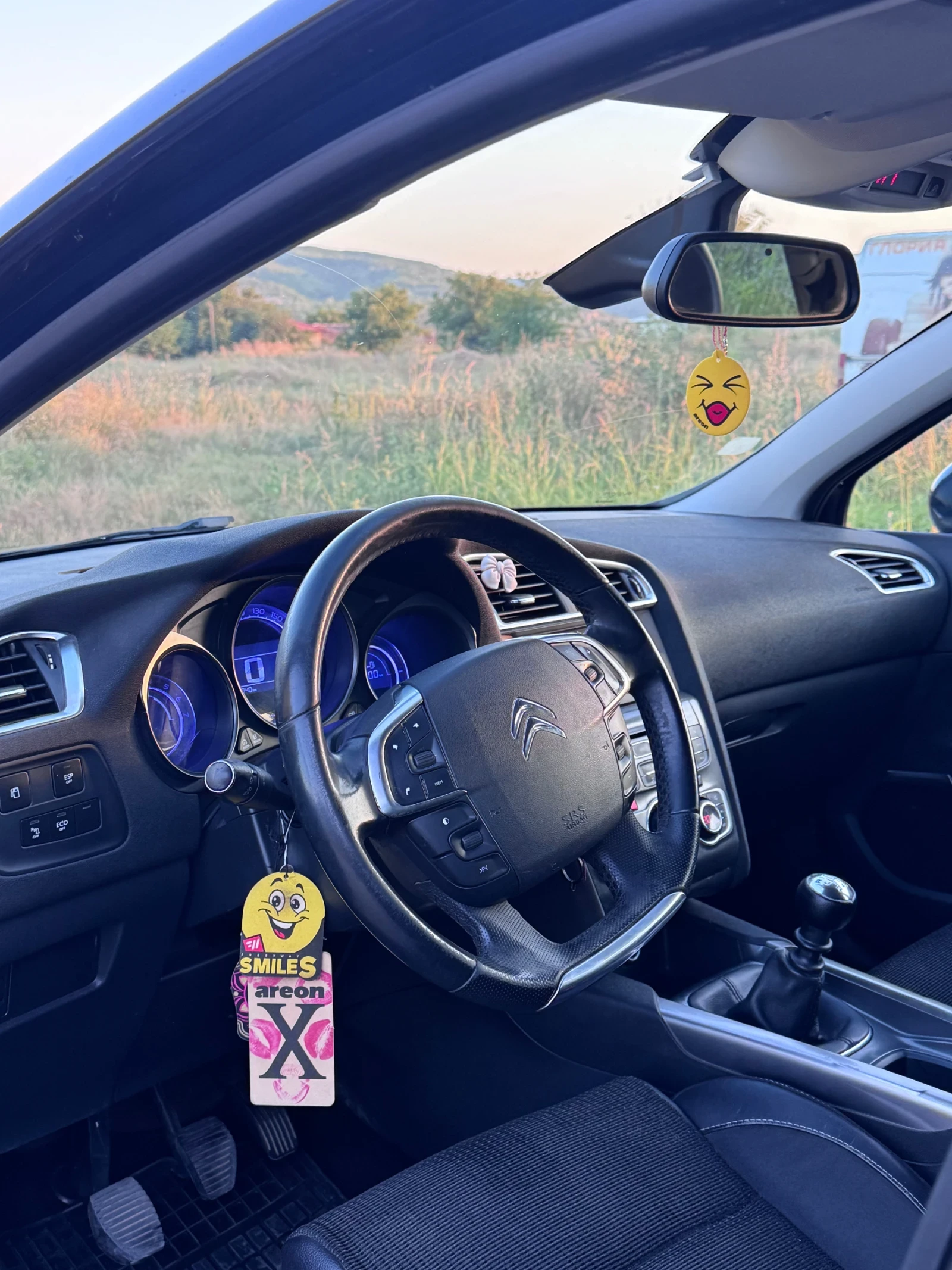 Citroen C4, снимка 9 - Автомобили и джипове - 55746417