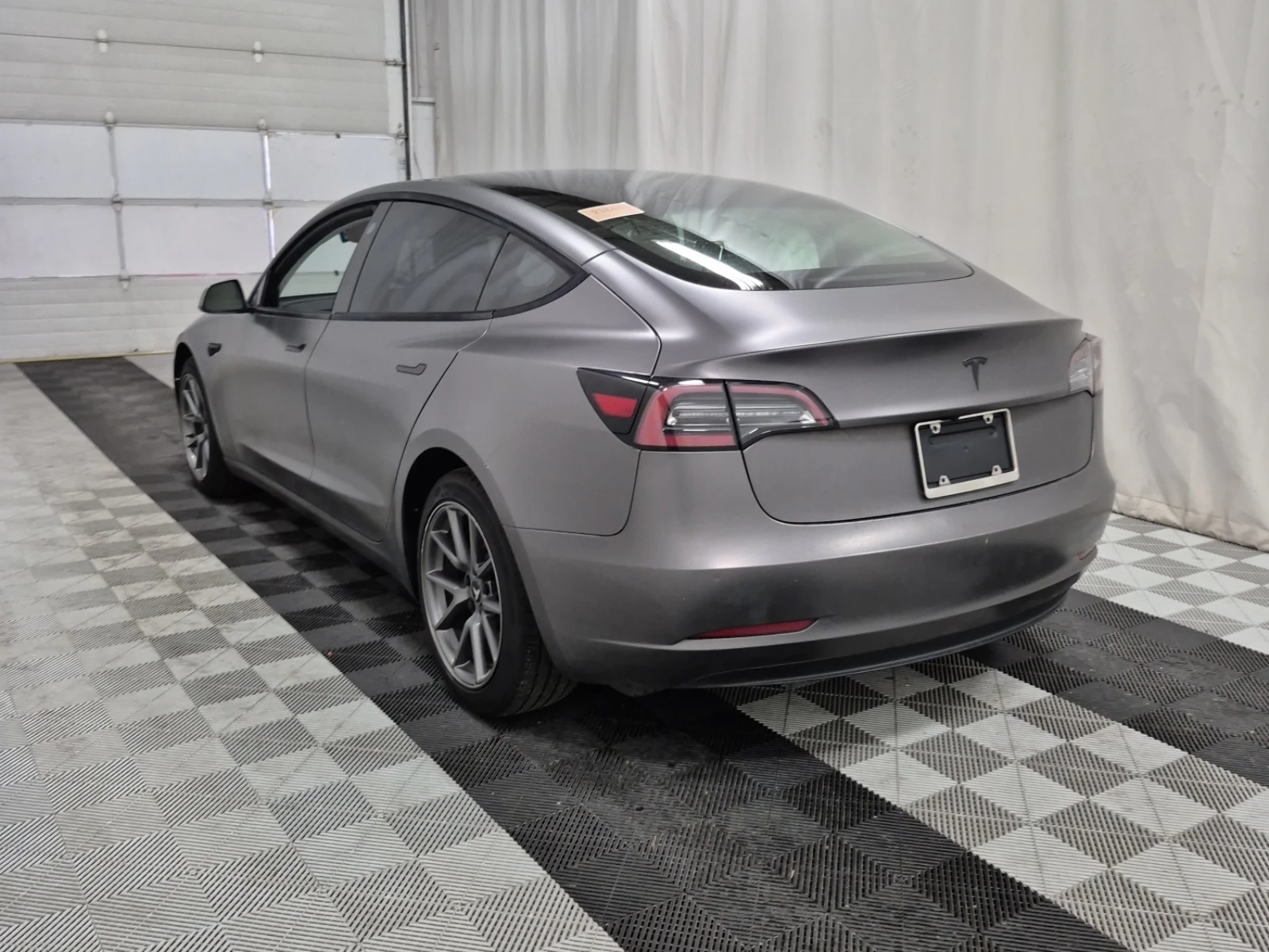 Tesla Model 3 STANDARD RANGE / АВТОКРЕДИТ, снимка 6 - Автомобили и джипове - 56468113