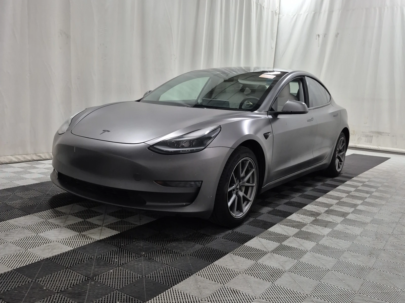 Tesla Model 3 STANDARD RANGE / АВТОКРЕДИТ