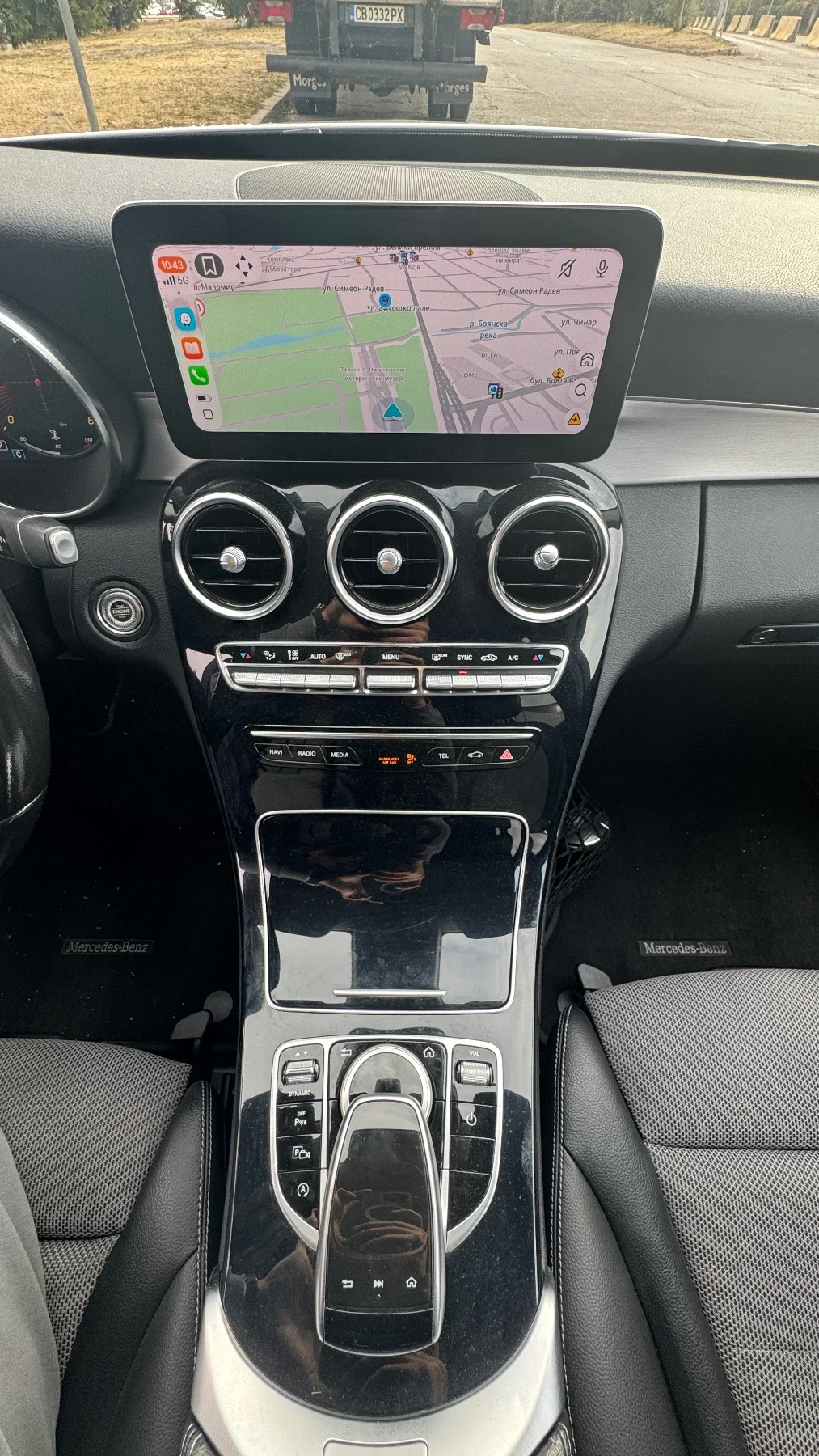 Mercedes-Benz C 220 4 MATIC - AMG optika, снимка 11 - Автомобили и джипове - 56530983
