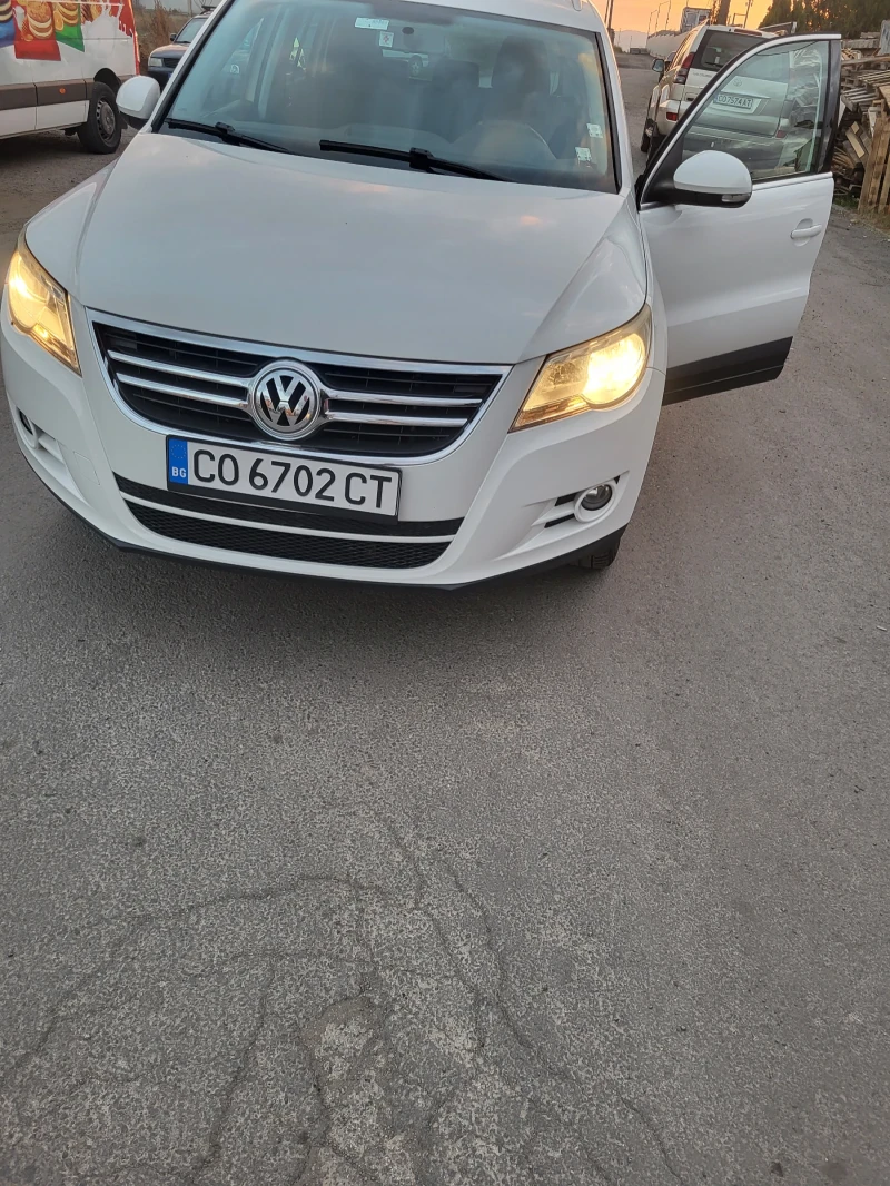 VW Tiguan, снимка 12 - Автомобили и джипове - 47793301