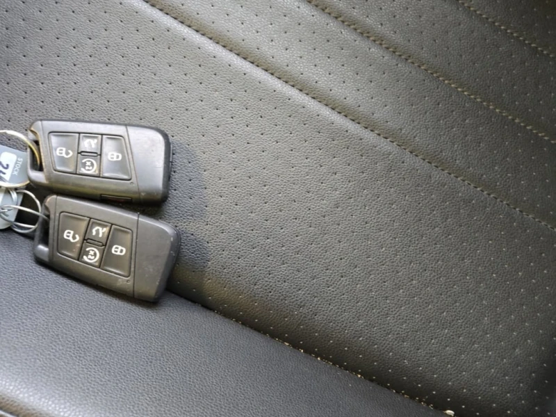 VW Tiguan * COMFORTLINE R LINE BLACK EDITION * CARFAX * , снимка 8 - Автомобили и джипове - 52652287