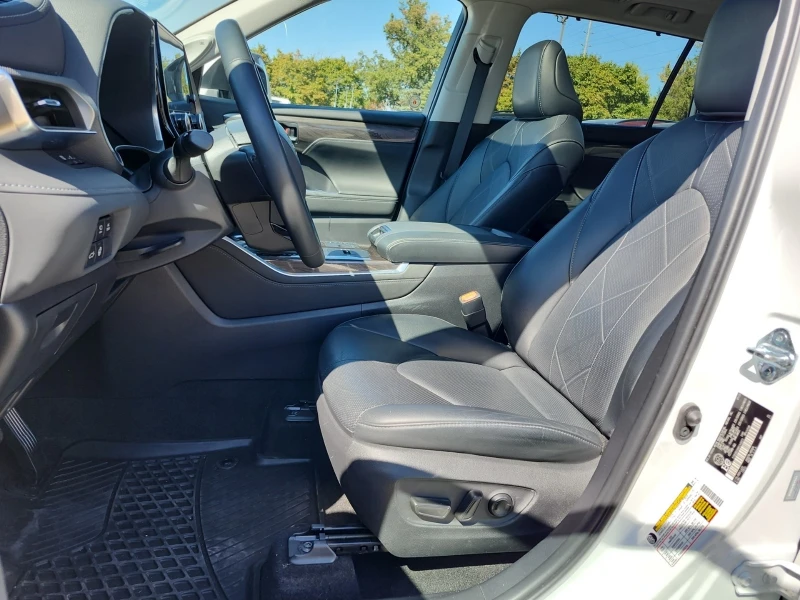 Toyota Highlander HYBRID LIMITED * * CARFAX * * АВТО КРЕДИТ * * , снимка 9 - Автомобили и джипове - 52773343
