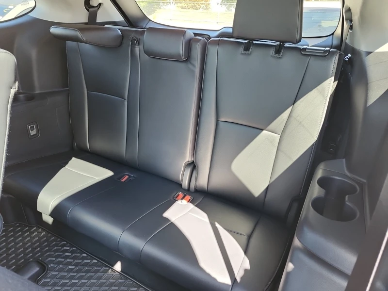 Toyota Highlander HYBRID LIMITED * * CARFAX * * АВТО КРЕДИТ * * , снимка 11 - Автомобили и джипове - 52773343