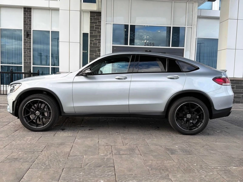 Mercedes-Benz GLC 300 * CARFAX * 360 КАМЕРИ* ШИБИДАХ, снимка 3 - Автомобили и джипове - 53380320