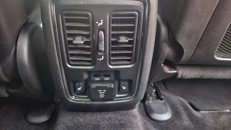 Jeep Grand cherokee 3.6 overland, снимка 9 - Автомобили и джипове - 53506918