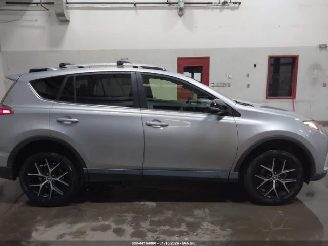 Toyota Rav4 SE, снимка 12 - Автомобили и джипове - 53374270