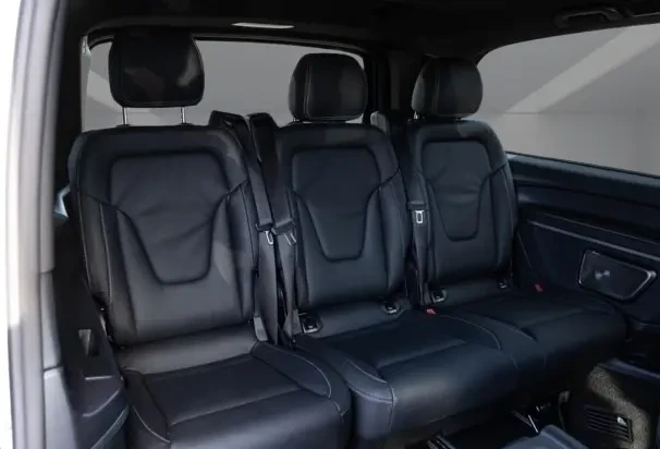 Mercedes-Benz EQV 300 Long = Avantgarde = Гаранция, снимка 13 - Автомобили и джипове - 53606305