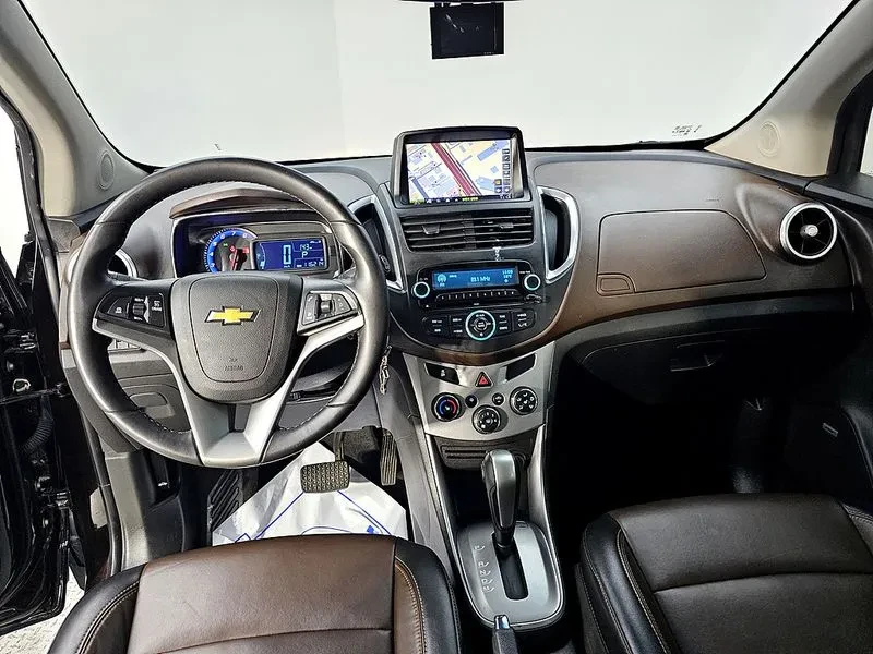 Chevrolet Trax 1.4, снимка 5 - Автомобили и джипове - 54327817