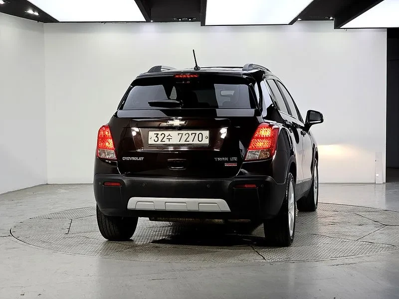 Chevrolet Trax 1.4, снимка 3 - Автомобили и джипове - 54327817