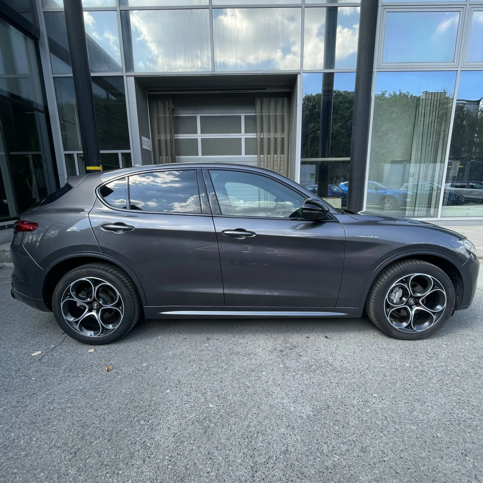 Alfa Romeo Stelvio  - изображение 4