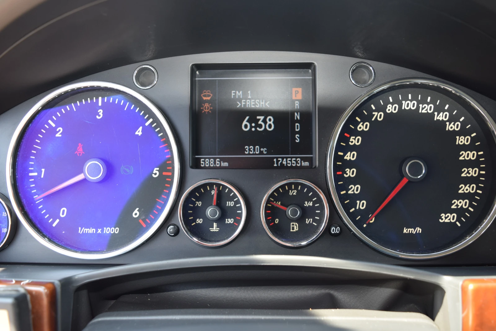 VW Touareg  - изображение 9
